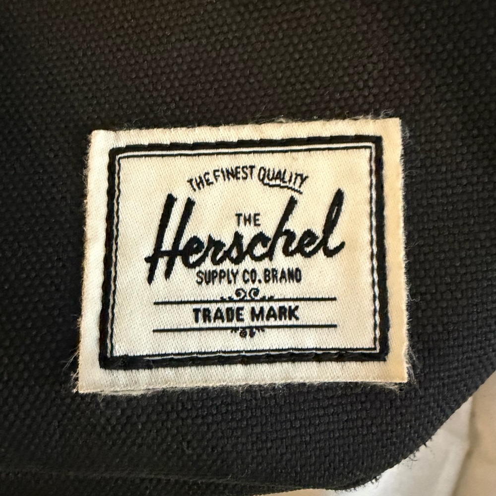 Herschel Supply Company Black Belt Bag - Picture 3 of 6